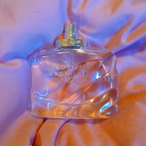 Estēe Lauder Beautiful Magnolia.